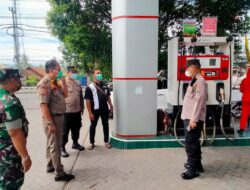 Ciptakan Kondisi Aman, Babinsa Dan Bhabinkamtibmas Kompak Patroli Bersama di wilayah Kecamatan kalipuro