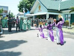 Pangdivif 2 Kostrad Kunjungi Satuan Yonif PR 503/Mayangkara