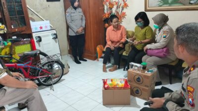 Polresta Malang Kota Sambangi Korban Tragedi Kanjuruhan Alami Iritasi Mata
