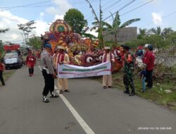 Kawal Pawai Budaya, Wujud Kedekatan Babinsa Koramil Sukosari Dengan Siswa SMK Negeri 1 Sumberwringin