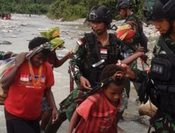 167 Orang Masyarakat Paro Kembali di Evakuasi Oleh Satgas Yonif Raider 514/SY