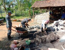 Pembuatan Jalan Plengsengan Skala Prioritas Satgas TMMD 116 Bondowoso