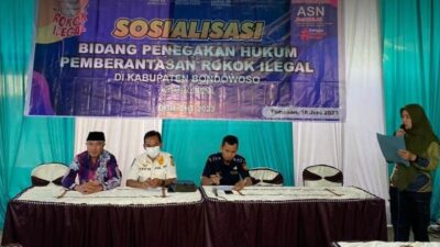 Satpol PP Bondowoso bersama Bea Cukai Jember Gelar Sosialisasi Gempur Rokok Ilegal di Desa Grujugan Lor