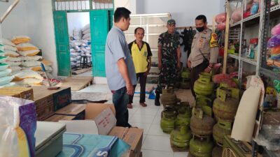 Aman dan Terjamin! Danposramil Binakal Pastikan Distribusi LPG 3 Kg di Bondowoso Berjalan Lancar